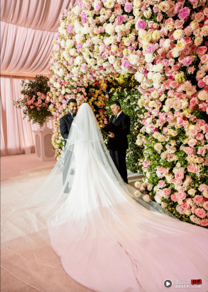 Style｜三婚小甜甜的婚纱设计来自“她”，婚礼还有南瓜车超梦幻！ 更多热点 图3张